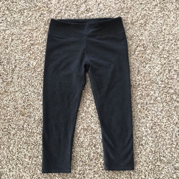 Fabletics crop leggings - Picture 1 of 4